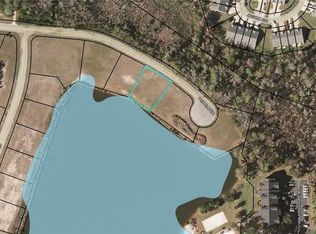 320 Fox Run Dr, Brunswick, GA 31525