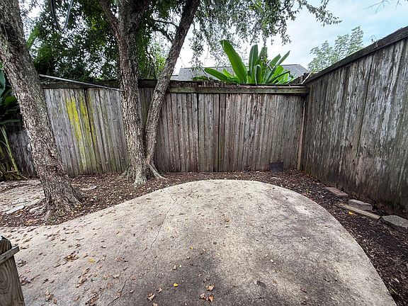 2nd image of 8277 Bayou Fountain Ave