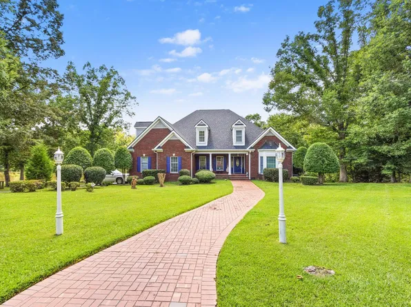 105 Eastwinds Dr, Laurens, SC 29360