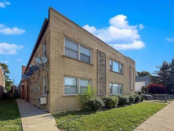 4th image of 2336 Union St APT 4