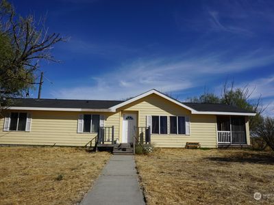 1603 Road 4 NE, Coulee City, WA, 99115
