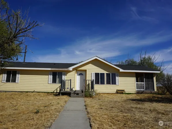 1603 Road 4 NE, Coulee City, WA 99115