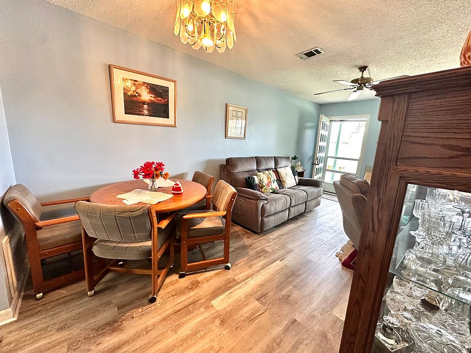 Dining Room/Living Room
(personal items will be removed)