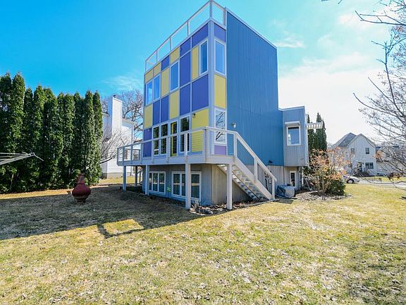 4th image of 219 Mount Hope Dr