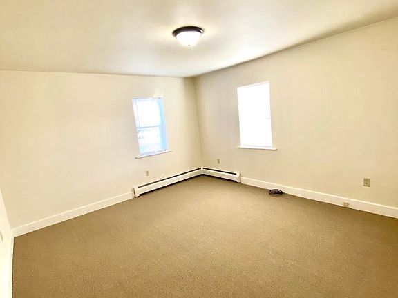 5th image of 420 N 10th Ave