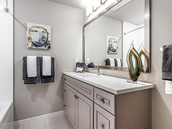 5th image of 155 S Monaco Pkwy #201