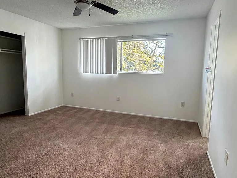 2702 W Aurora St — Photo 9