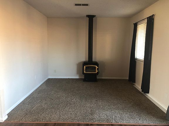 Dining room with gas fireplace