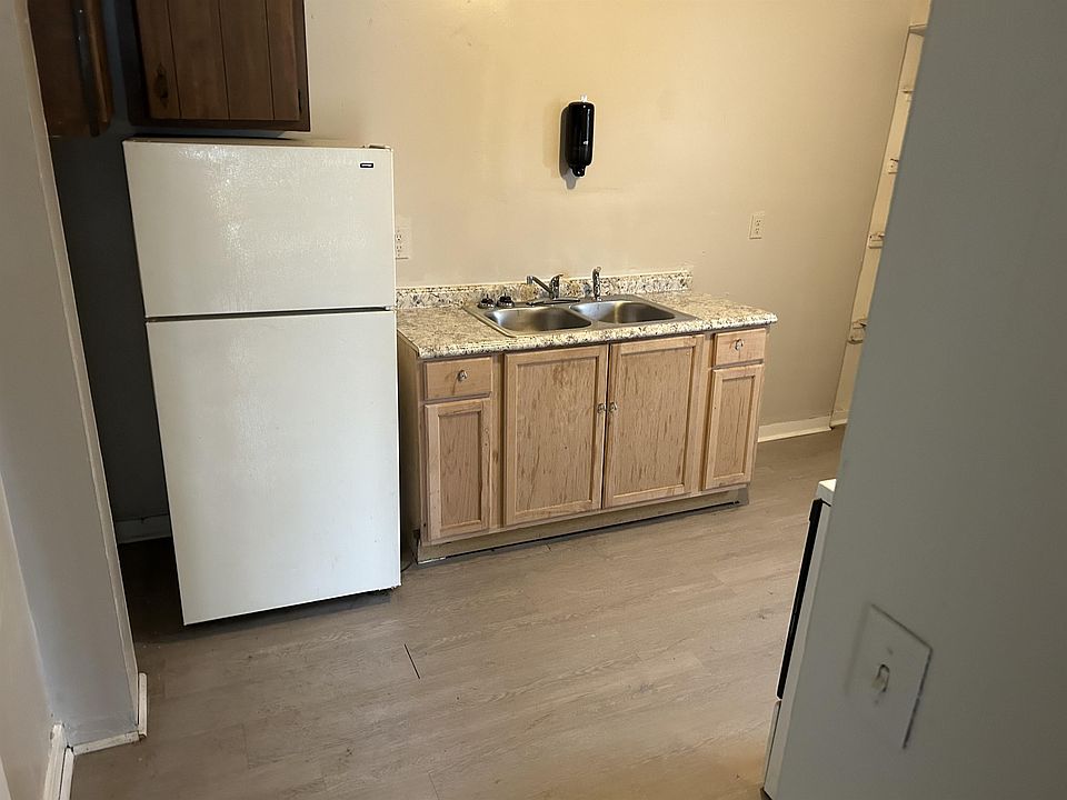 2nd image of 260-262 Selma Pike #262-1/2