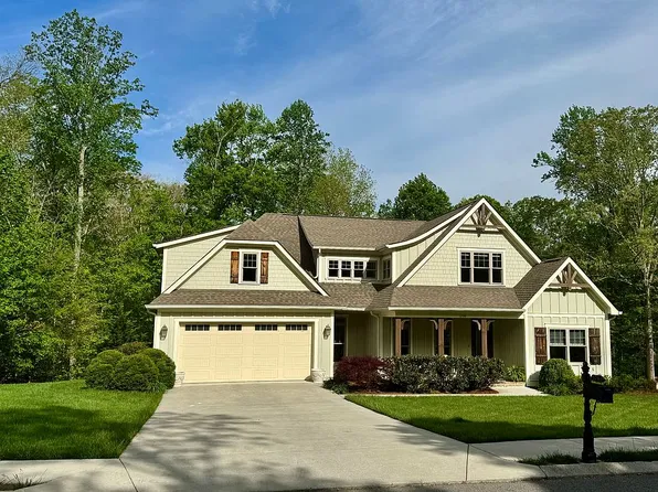 3799 May Apple Ln, Signal Mountain, TN 37377