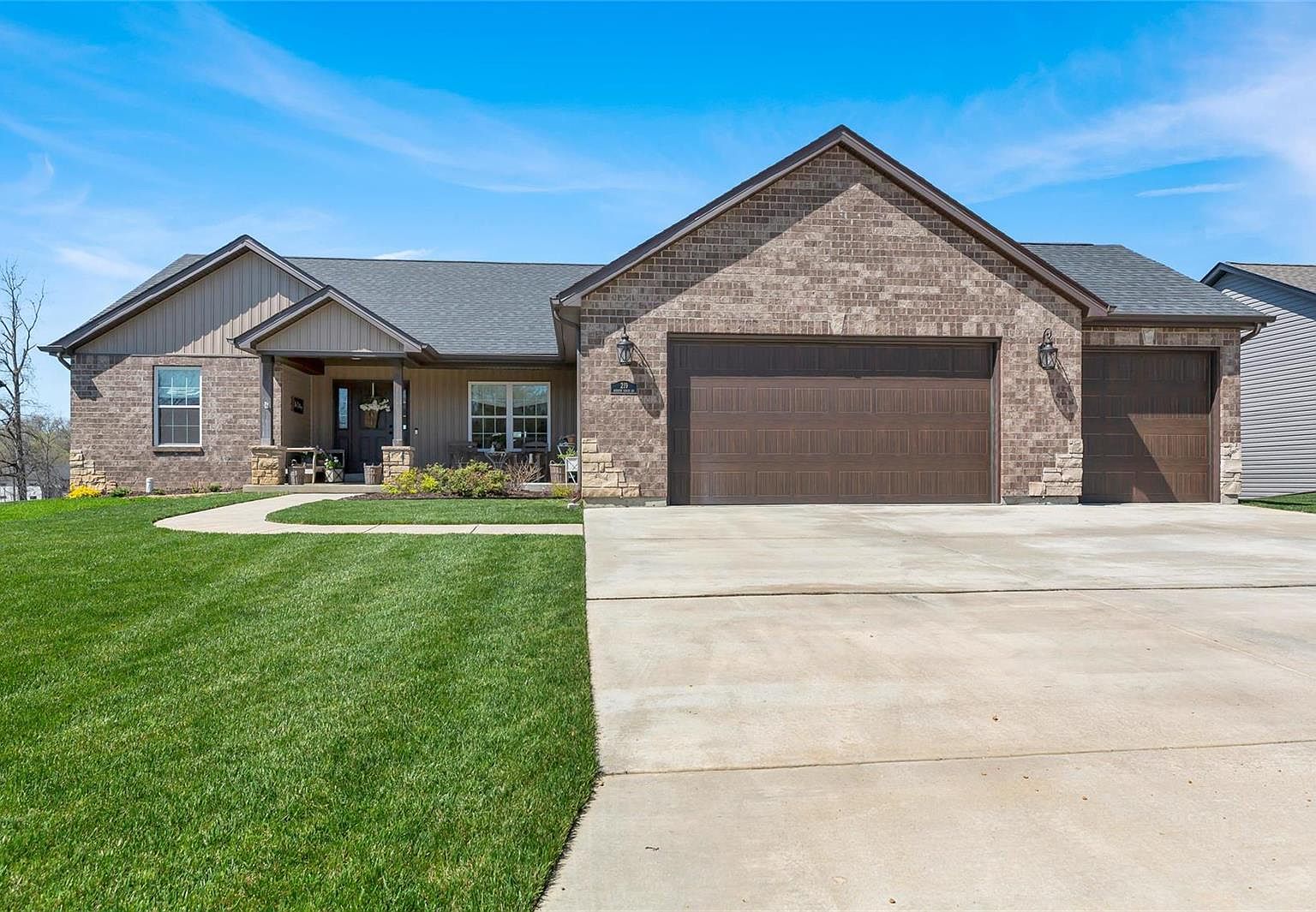 219 Auburn Ridge Dr, Troy, MO 63379 Zillow
