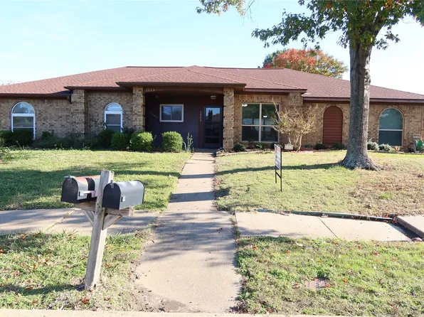 2202 Ember Lee Dr, Garland, TX 75040