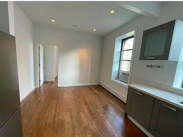 301 W 111th St #5B — Photo 2