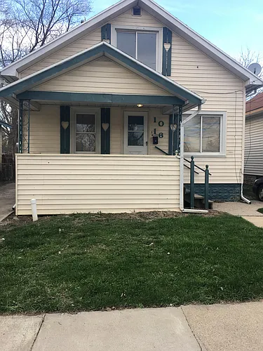 1016 Crawford St Photo 1