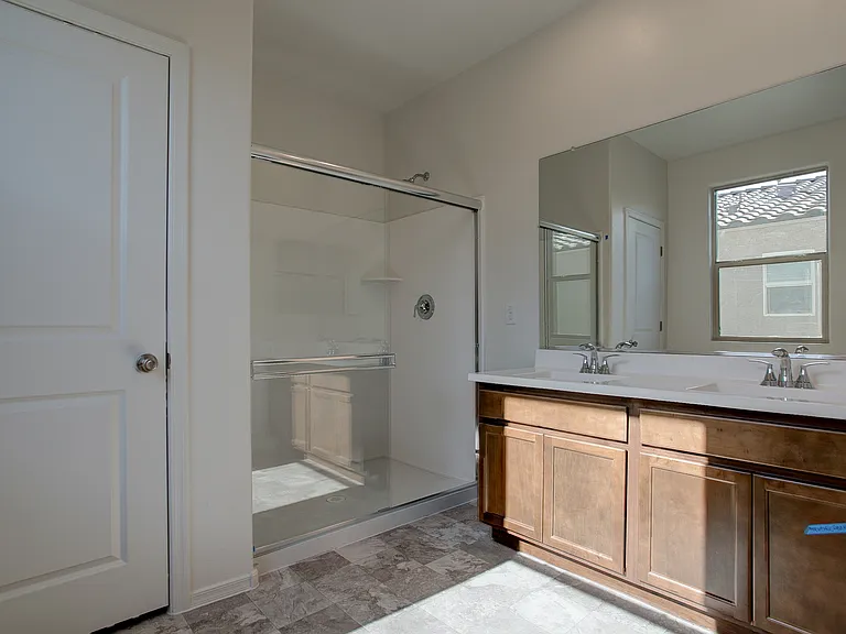 12340 W Kaler Dr — Photo 21