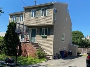 12 Tracyalan Way UNIT 12, Revere, MA 02151