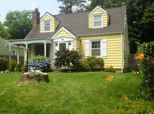 42 Dawes Ave, Syosset, NY 11791