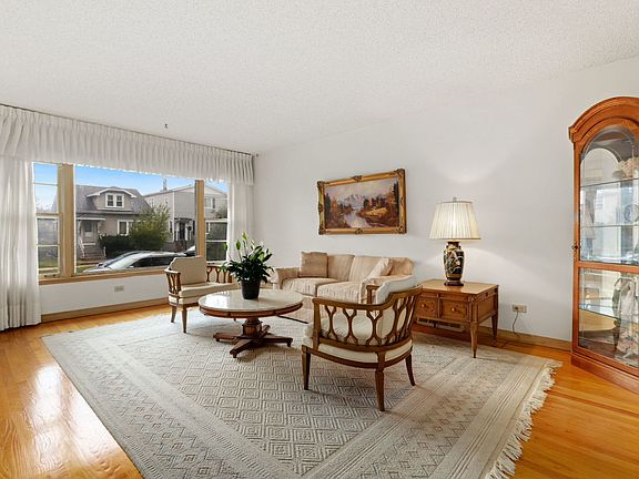 2nd image of 3721 N Olcott Ave
