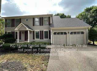 8022 Hall St, Lenexa, KS 66219