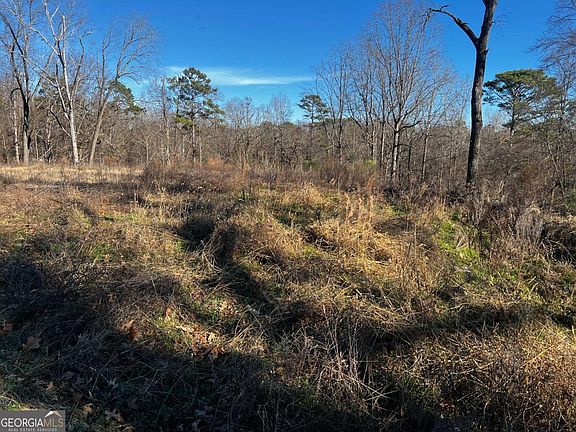 2nd image of 3092 Miller Rd