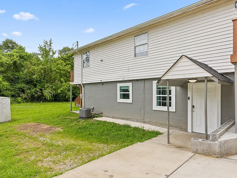 200 S Aster Ave #3 — Photo 13