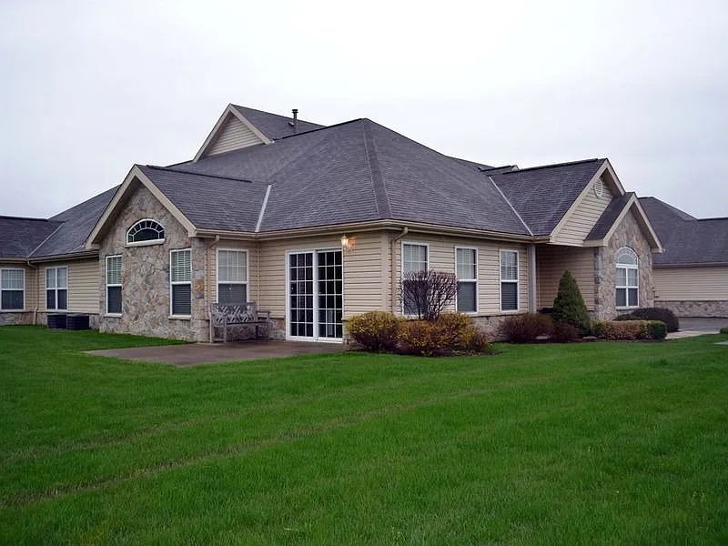 6090 Triple Crown Cir photo 1