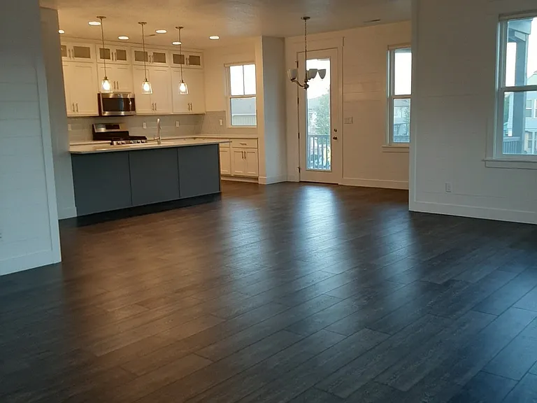 4578 W Crosswater Rd — Photo 1
