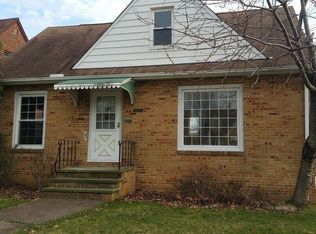 8413 Southington Dr, Parma, OH