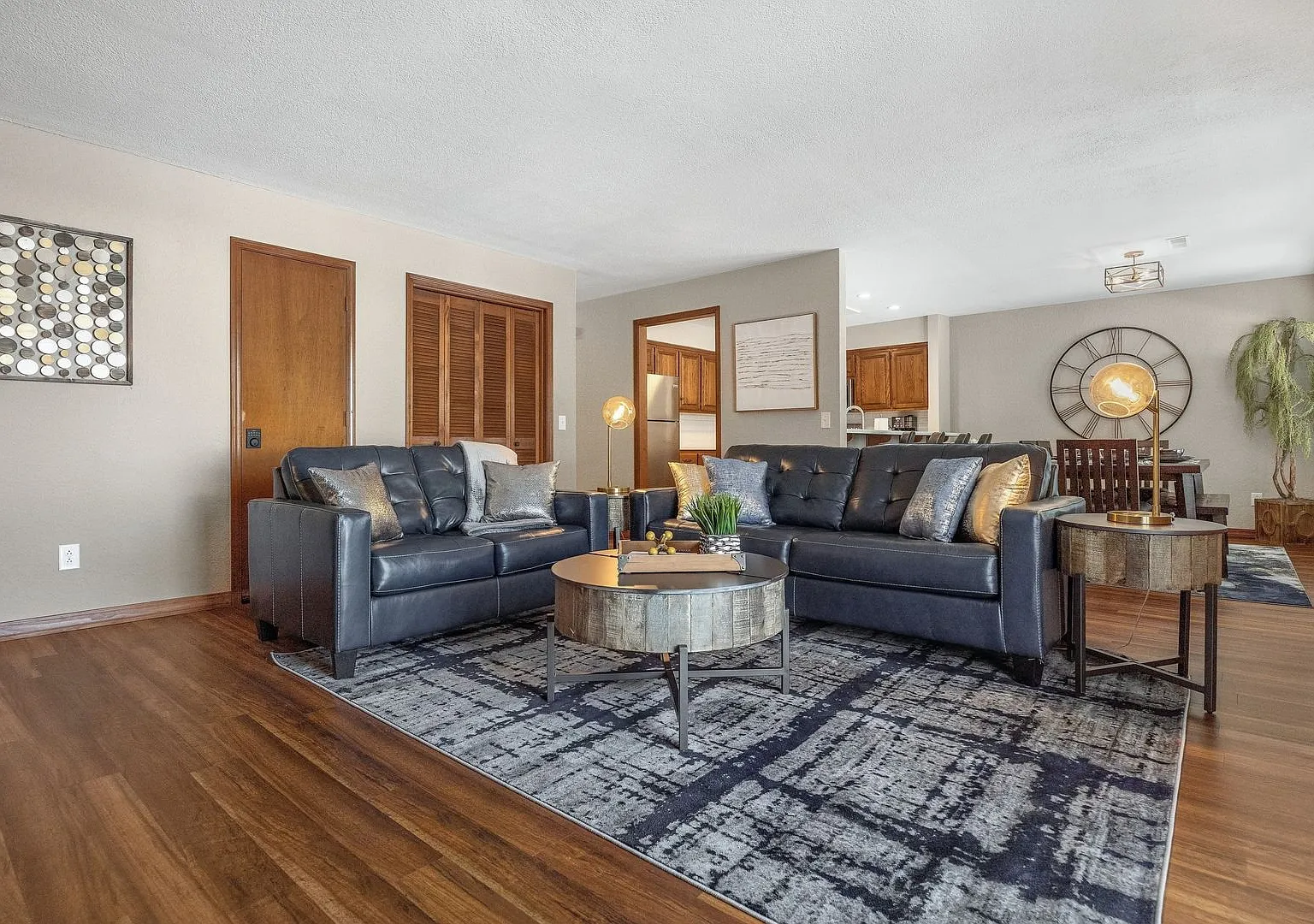 Furnished Townhome in the Heart of Bella Vista — Photo 1