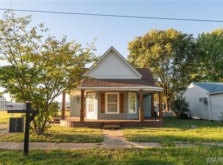 125 W Saint Francis St, Dexter, MO 63841