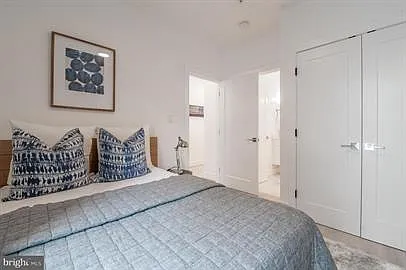 1415 Oak St NW #202 — Photo 15