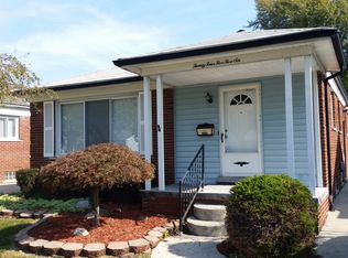 24556 Hayes Rd, Eastpointe, MI 48021