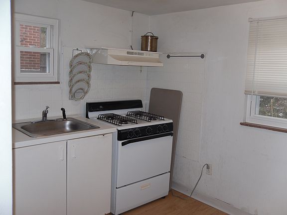 Kitchen Furnished