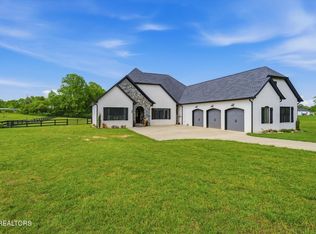 3207 Hankins Ln, Knoxville, TN 37914