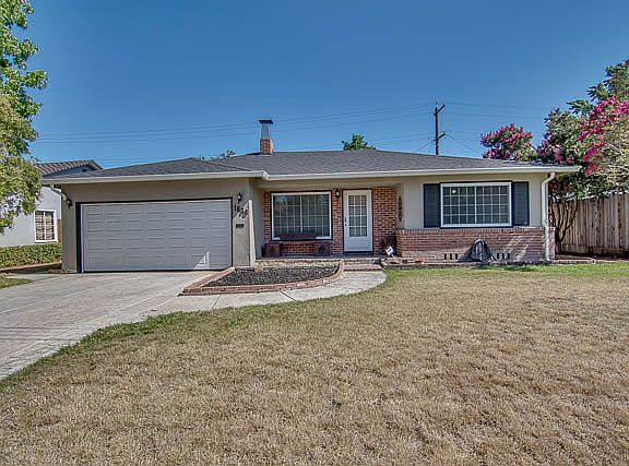 2nd image of 1636 W Benjamin Holt Dr