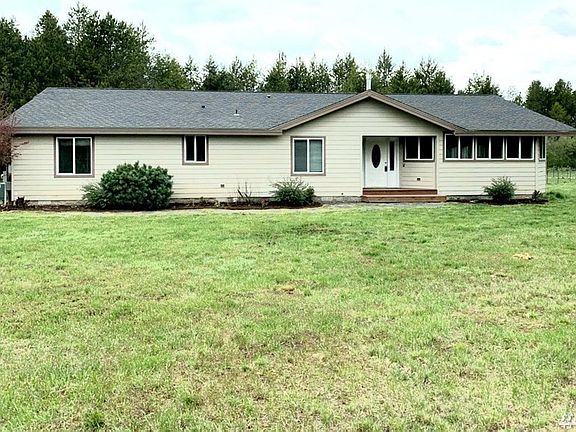 2nd image of 602 Clear Creek Dr