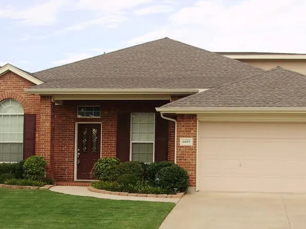 6601 Bluebird Dr, Arlington, TX 76001