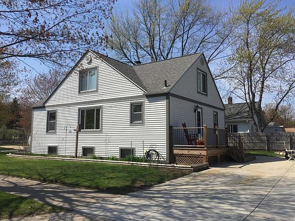 2nd image of 124 Eastern Ave