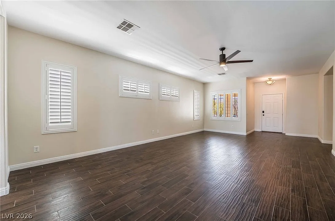 3 bed, 2.0 bath, 1628 sqft, $2,790 — Photo 4