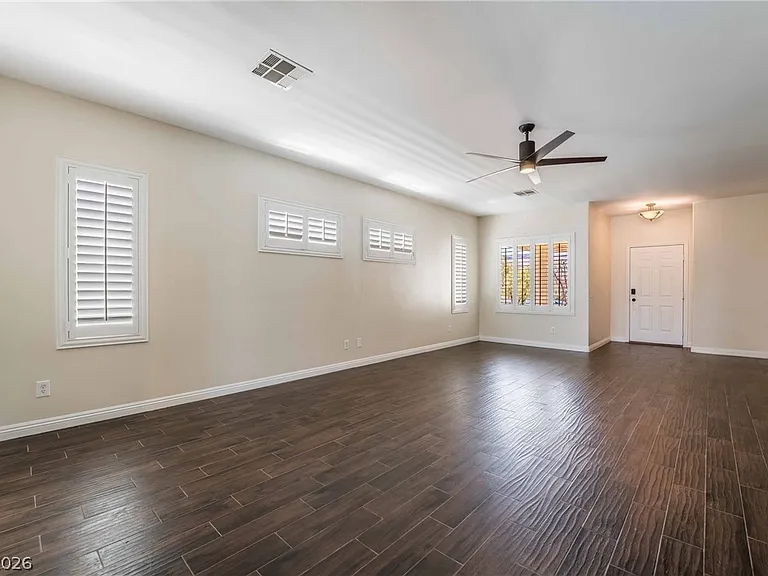 3230 Orange Sun St — Photo 4