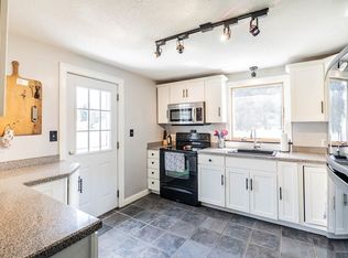 93 Clairmont Ave, Chicopee, MA 01013