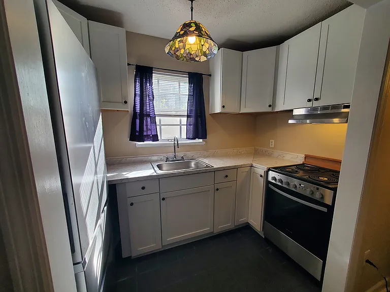870 Colony Dr #A-1 — Photo 4