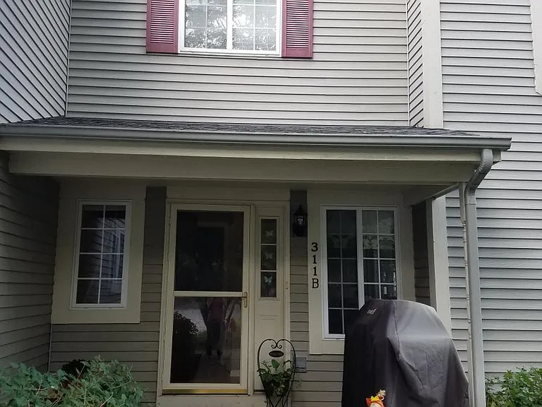 311 Windsor Ct #B — Photo 14