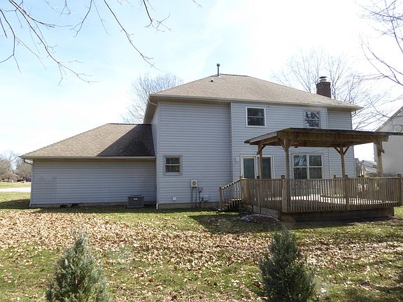 3rd image of 12923 Oakmere Dr