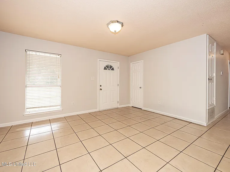2840 Gardendale Ave — Photo 16