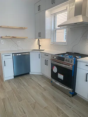 Rented by Catherine A Federer, LREB | media 31