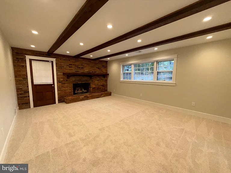 4005 King Arthur Rd — Photo 17