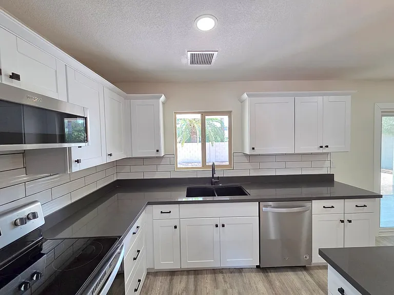 5835 E Acoma Dr — Photo 11