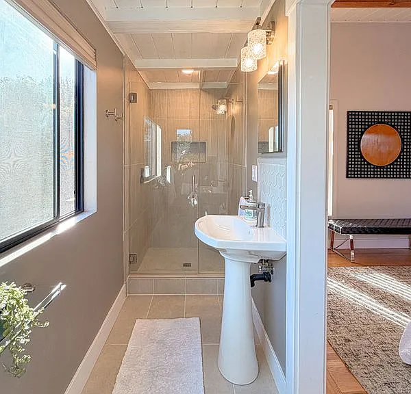 1560 Ronne Dr — Photo 19