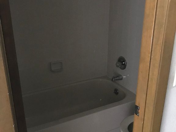5th image of 203 S Orchard St APT 6D